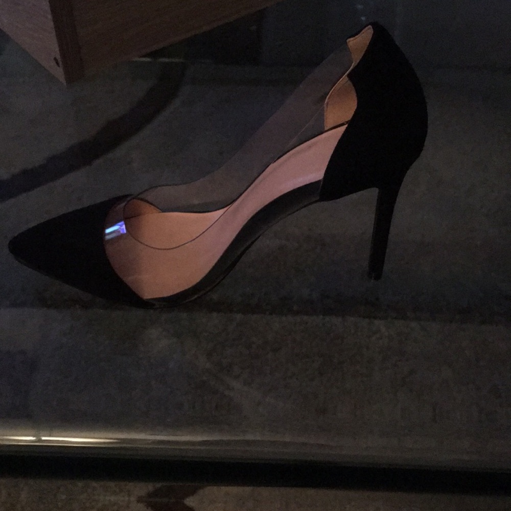 Heels - Picture 2 of 3